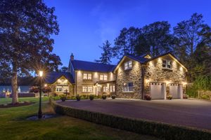 Photo 32- click for photo gallery